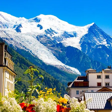 La Cordee 126 - All Year * Chamonix
